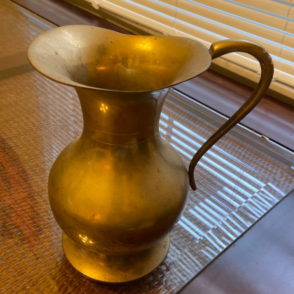 Vintage solid brass footed water picture/Vase